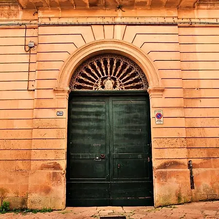 וילה Palazzo Galluccio *