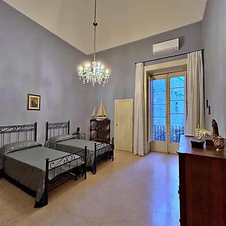 Palazzo Galluccio Villa